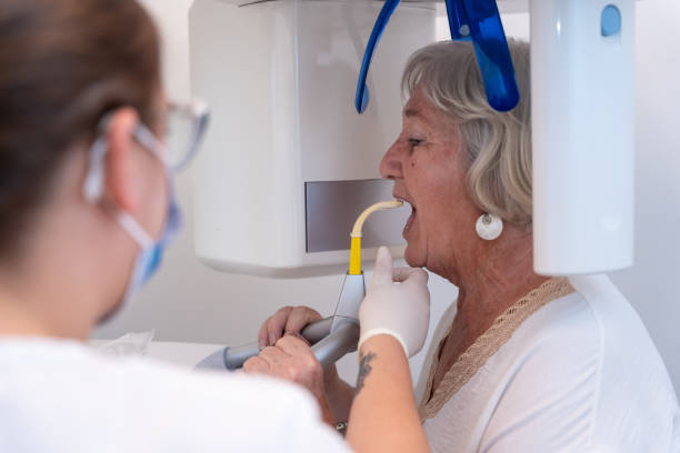 Best Emergency Tooth Extraction in Clendon, AR